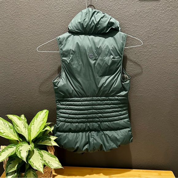 SOLD Lululemon Fluffin Awesome Vest - Picture 3 of 11